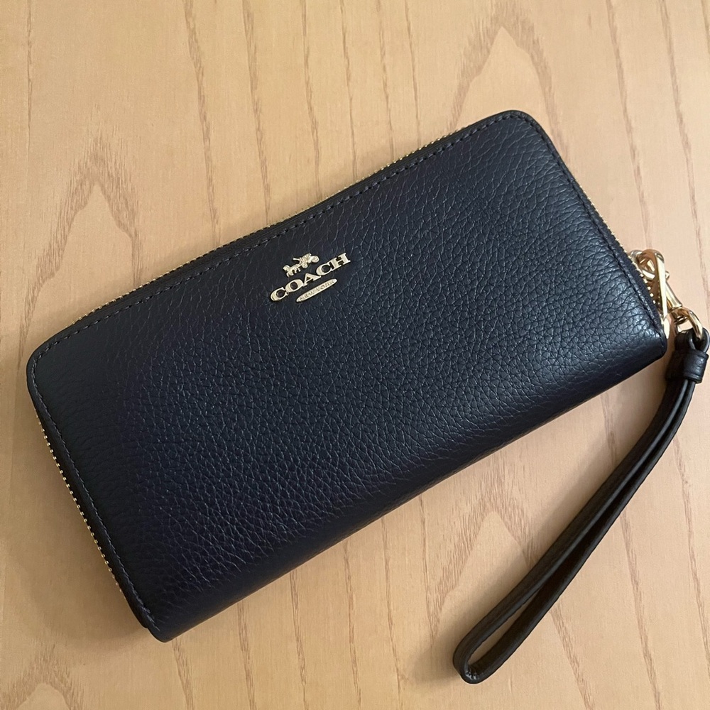 Coach midnight Leather Zip-Around Wristlet